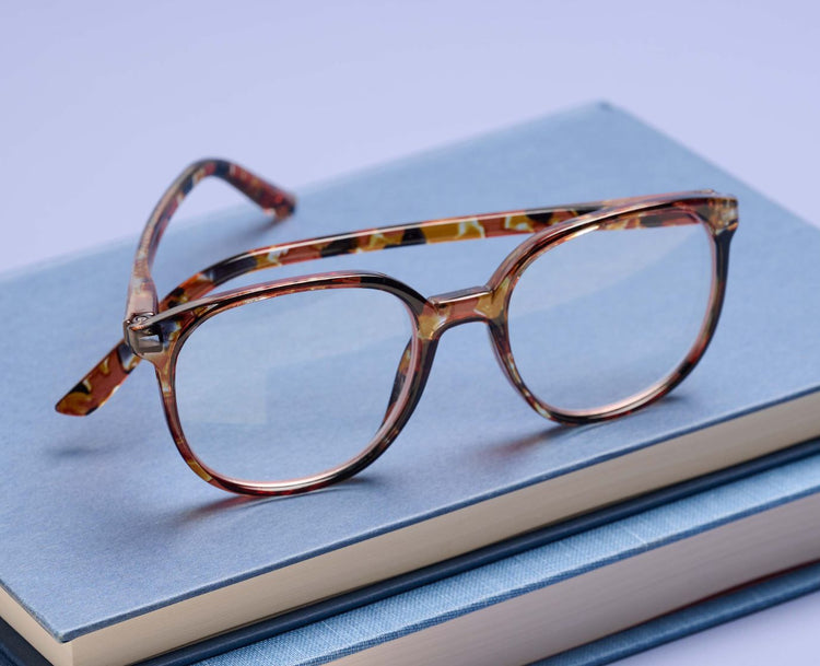 Peepers Eyeglass Manifest in Caramel Quartz