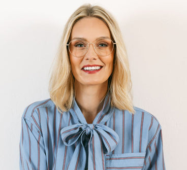 Peepers Classified Eyeglasses in Gold