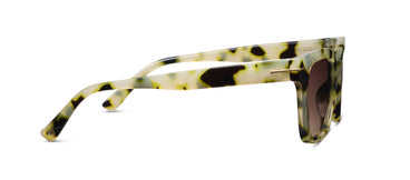 Peepers Sandy Sunglasses in Yellow Chai