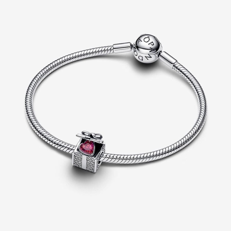 Sparkling Gift Box Pandora Charm