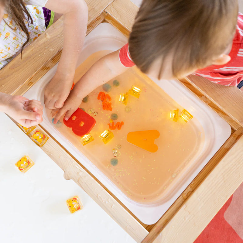 Glo Pals Light-Up Cubes