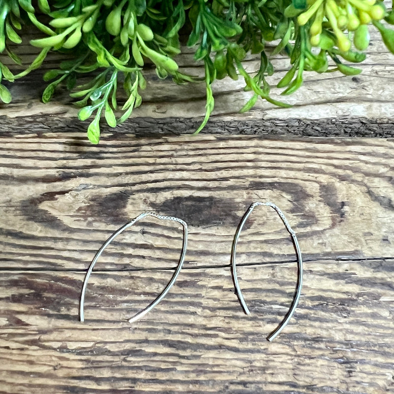 Mini Curve Threader Earrings