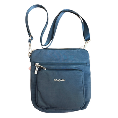 Baggallini Modern Pocket Crossbody