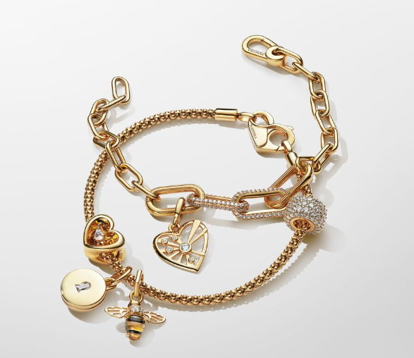 Heart & Rays Medallion 14K Gold-Plated Pandora ME Charm