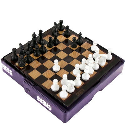 World's Smallest Chess Set
