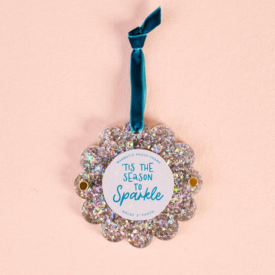 Round Scalloped Ornament Frames