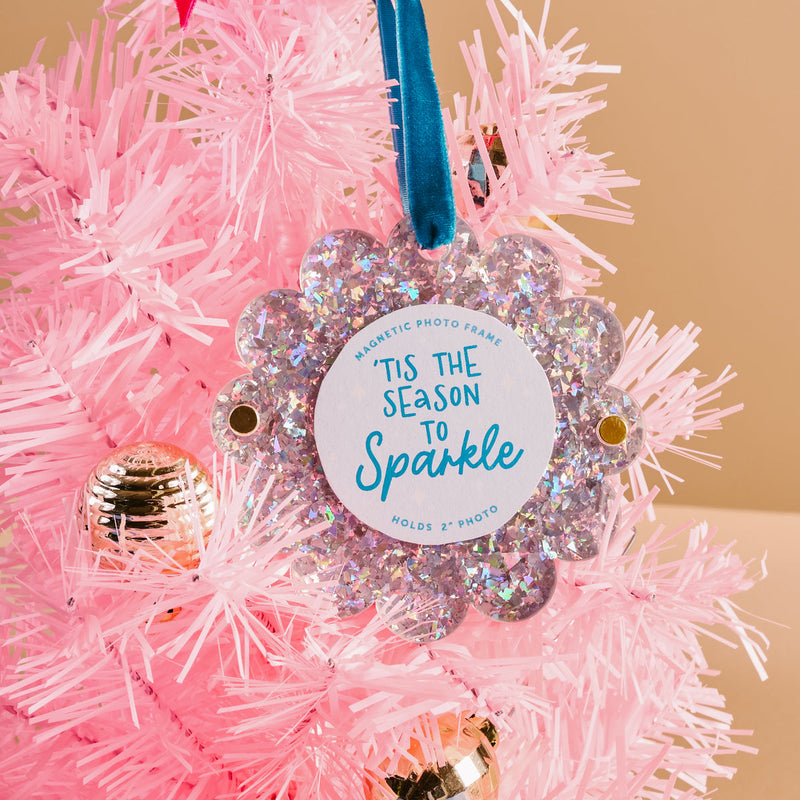 Round Scalloped Ornament Frames