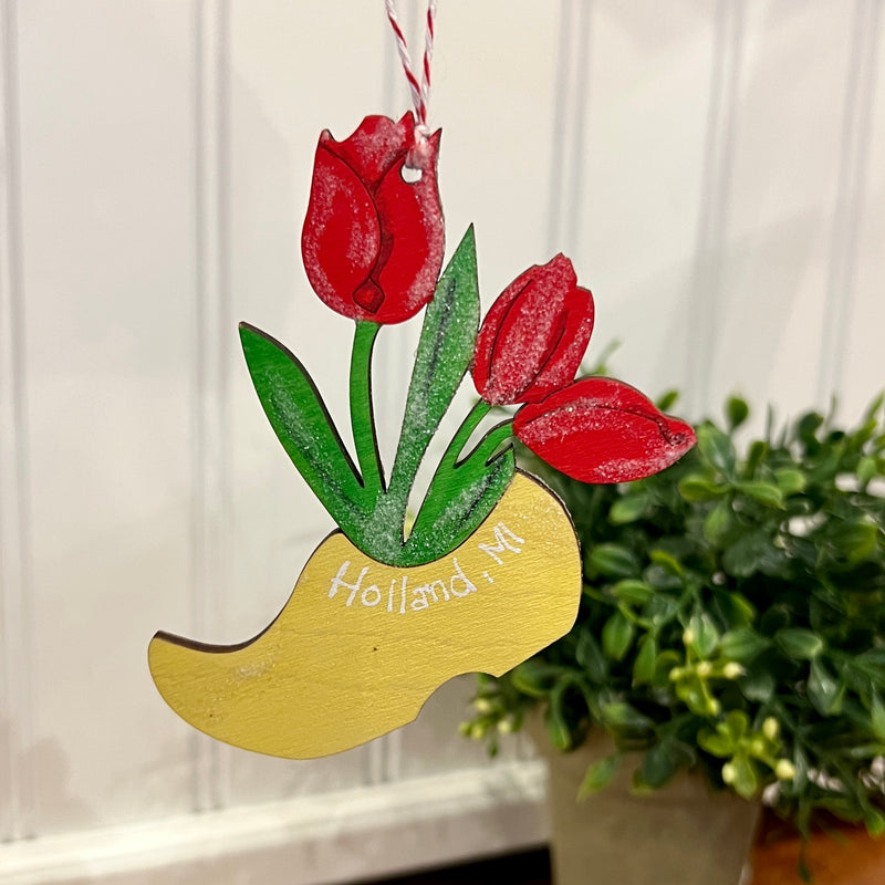 Wooden Shoes with Tulips Ornament