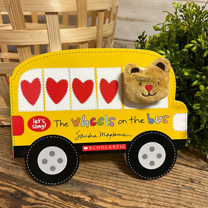 The Wheels On The Bus Finger Puppet Book